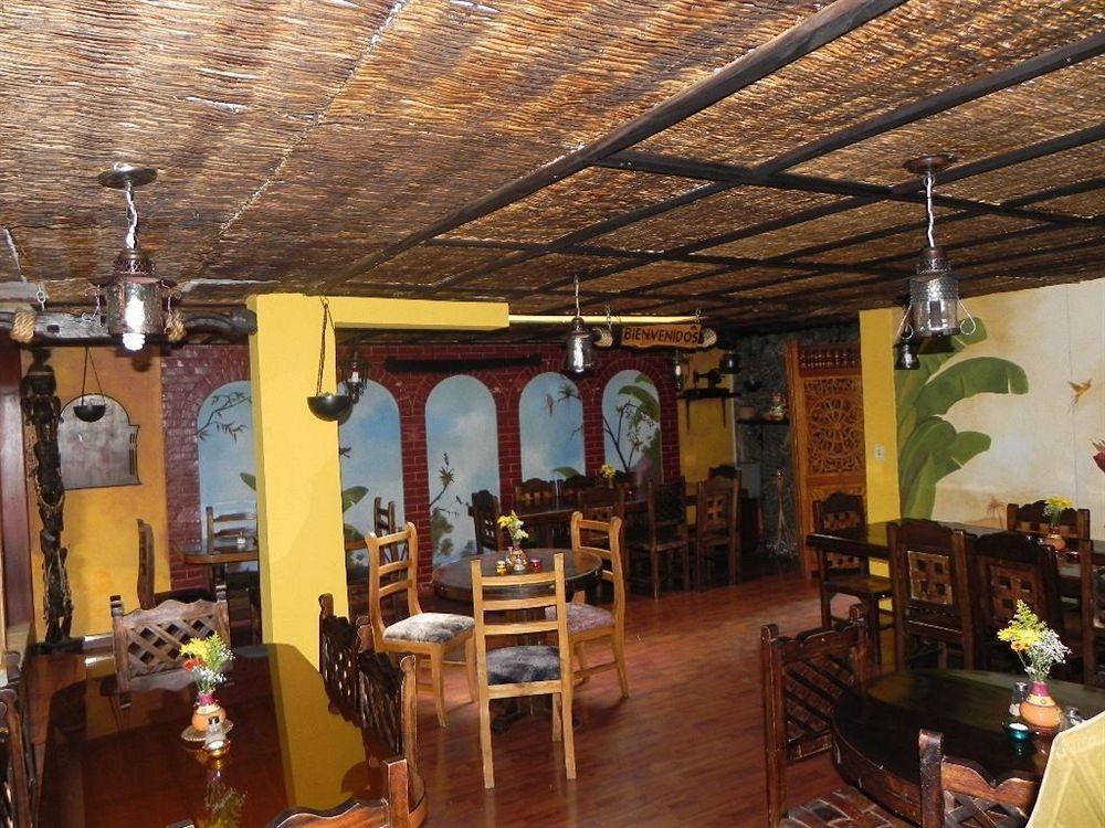 Hotel Nass Sol De Кито Екстериор снимка