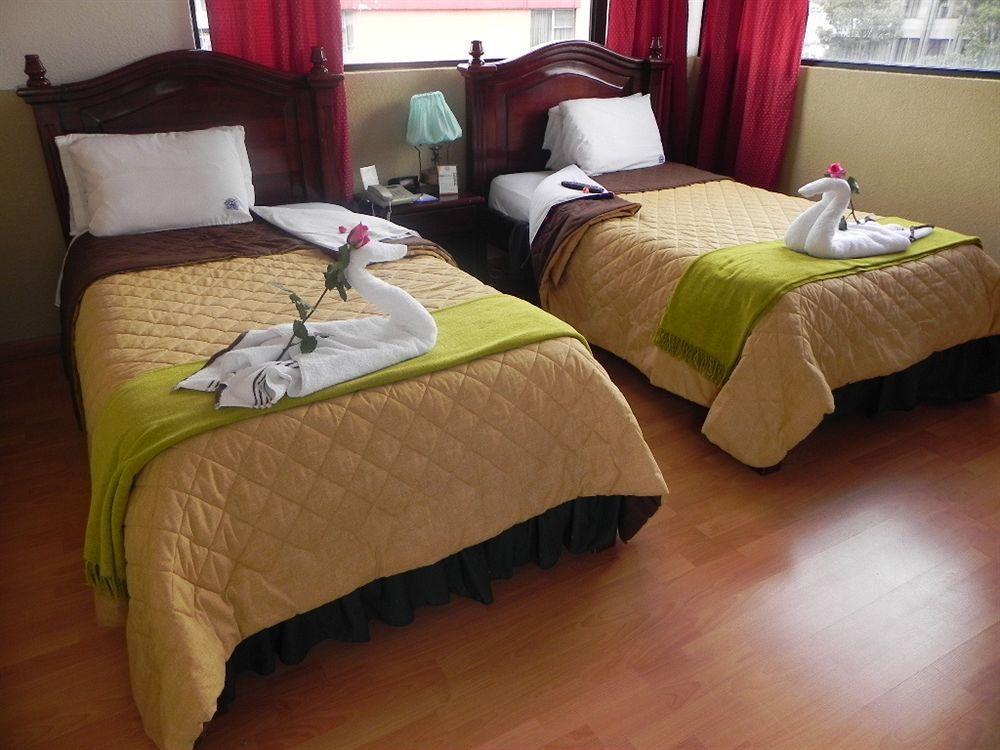 Hotel Nass Sol De Кито Екстериор снимка