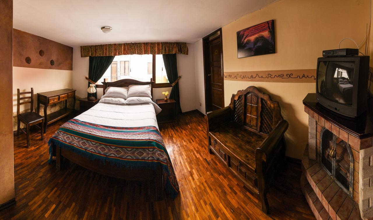 Hotel Nass Sol De Кито Екстериор снимка
