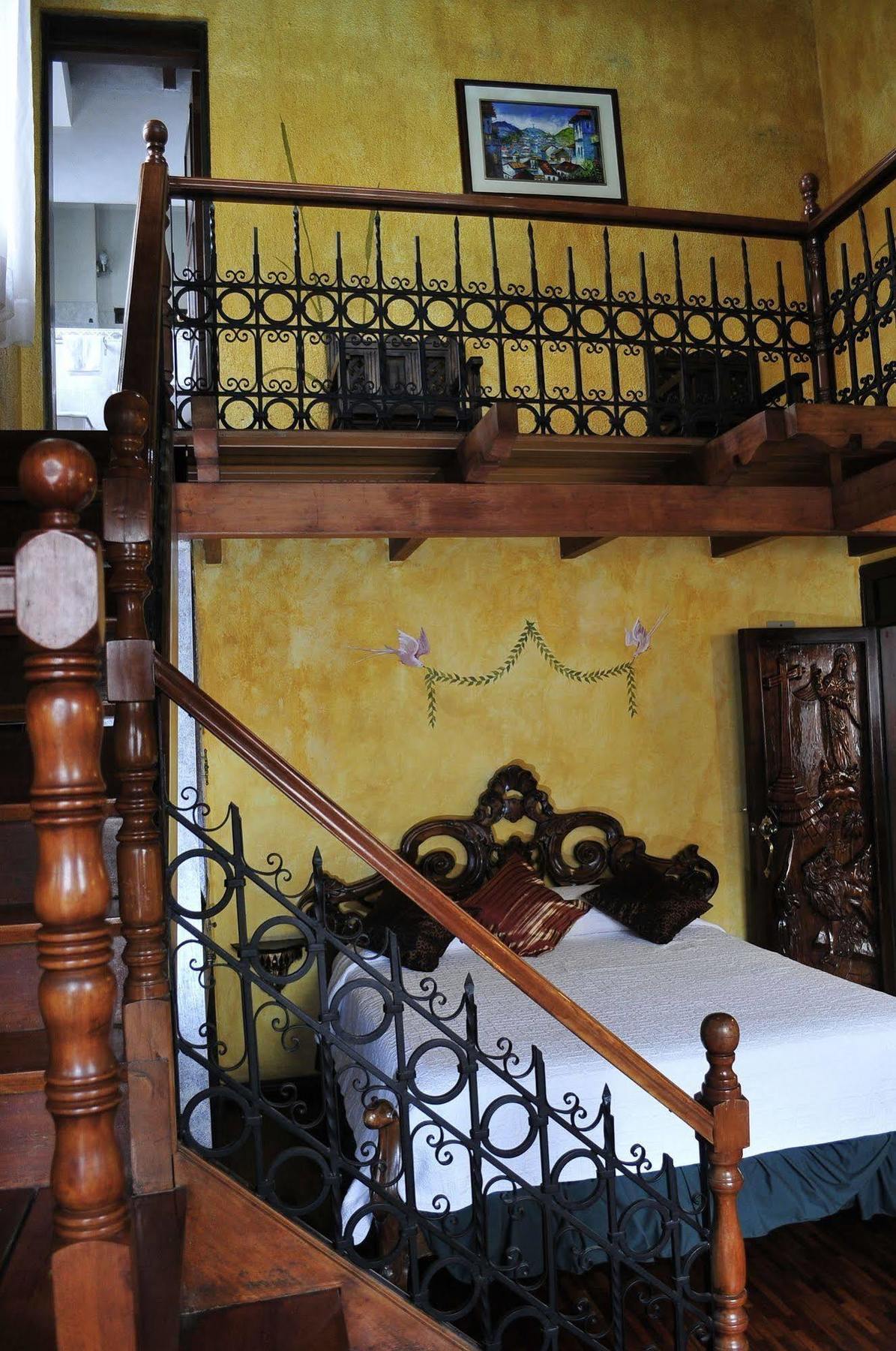 Hotel Nass Sol De Кито Екстериор снимка